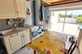 Single-Storey Villa With 125 M2 Of Living Space On 579 M2 Of Land With Swimming Pool, Near Pezenas.