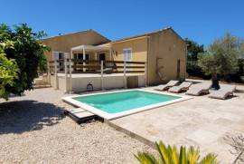 Superb, Immaculate Villa Offering 180 M2 Of Living Space Including An Independent Gite, Set In 751 M2 Of Land With Swimming Pool And Lovely Views.