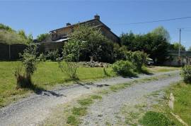 For Sale 4 Bed House, Garden, Pool and Atelier - Magnac Laval 87