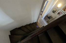 For Sale 3/4 Bed House with Hangar