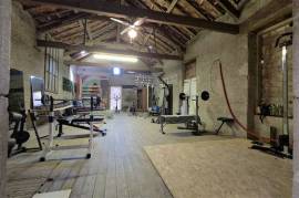 For Sale 3/4 Bed House with Hangar