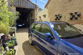 For Sale 3/4 Bed House with Hangar