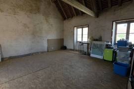 For Sale 3/4 Bed House with Hangar
