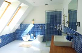 Detached house for rent in Riga district, 330.00m2