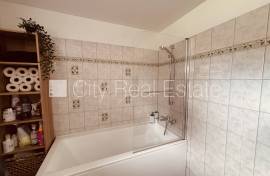 Detached house for rent in Jurmala, 100.00m2