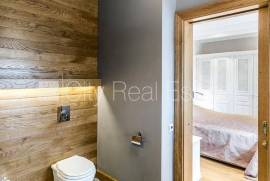 Detached house for rent in Jurmala, 257.00m2