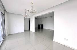 3 Bedroom Top Floor Apartment - Paphos Center