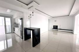 3 Bedroom Top Floor Apartment - Paphos Center
