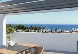 Modern 2 Bedroom Top Floor Apartment - Oroklini, Larnaca