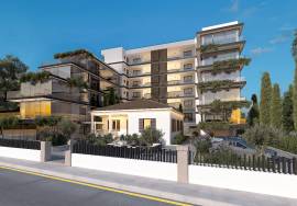 Luxury 3 Bedroom Top Floor Apartment - Paphos City Center