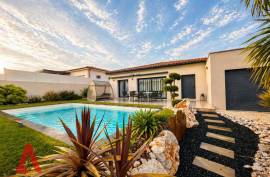 5 room, 120m2 Villa for sale in Caux - 499 000 € *