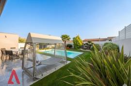 5 room, 120m2 Villa for sale in Caux - 499 000 € *