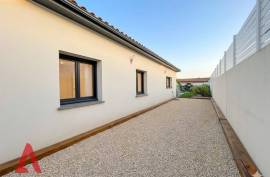 5 room, 120m2 Villa for sale in Caux - 499 000 € *