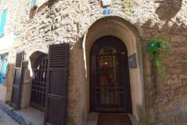 4 room, 98m2 Village house for sale in Nezignan l'eveque - 160 000 € *