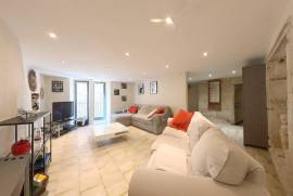 4 room, 98m2 Village house for sale in Nezignan l'eveque - 160 000 € *