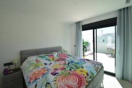 FABULOUS MODERN VILLA WITH POOL IN LO MARABU, CIUDAD QUESADA