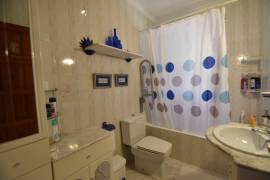 SPACIOUS VILLA NEAR THE CENTRE OF CIUDAD QUESADA