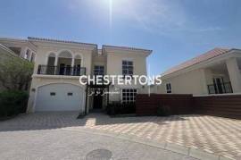 Corner 5BR Villa | Private Pool | Family Home