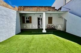Free-roof Mallorcan house in MOLINAR