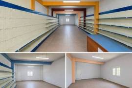 For Sale Commercial property 140 m² on the Olympic Coast