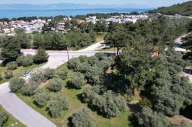 Plot 522 sq.m.