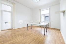 Zagreb, Amruševa, commercial space 131 m²