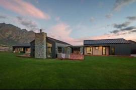 Luxury 9 bed Estate For Sale in Runholder Rise Hanley’s, Jacks Point Queenstown New Zealand