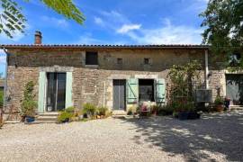 Comfortable, Pretty 3 Bedroom Village House With Enclosed Gardens - €129999