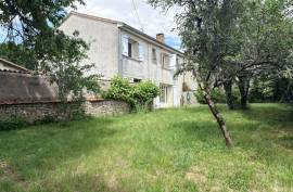 Spacious Family Home with 4 Bedrooms Aunac sur Charente - €159550
