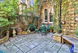 listing listing