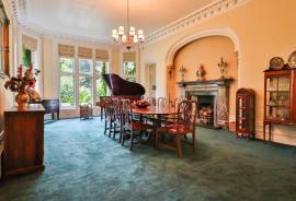 listing listing