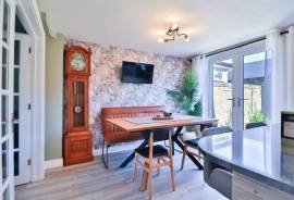 listing listing