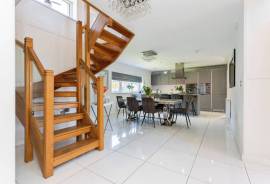 listing listing