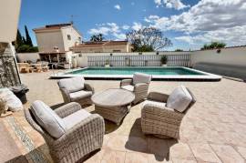 listing listing