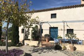 listing listing