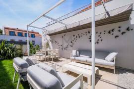 2 Bedroom Duplex Apartment in Intendente with Balcony and Terrace