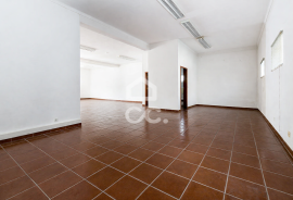 Commercial property Évora Alto dos Cucos