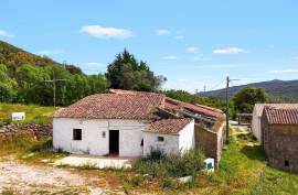 Farm with old house with sea view in Monchique