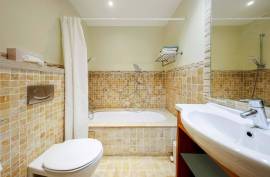 Modern 1 bedroom apartment with river view in Lagoa Modern 1 bedroom apartment with river view in Lagoa
