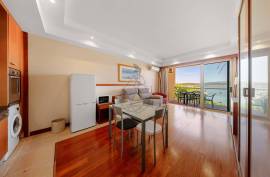 Modern 1 bedroom apartment with river view in Lagoa
