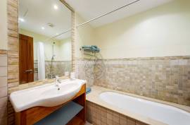 Modern 1 bedroom apartment with river view in Lagoa Modern 1 bedroom apartment with river view in Lagoa
