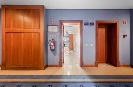 Modern 1 bedroom apartment with river view in Lagoa Modern 1 bedroom apartment with river view in Lagoa