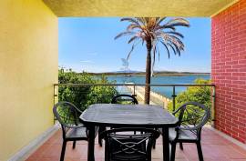 Modern 1 bedroom apartment with river view in Lagoa Modern 1 bedroom apartment with river view in Lagoa