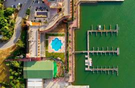 Modern 1 bedroom apartment with river view in Lagoa Modern 1 bedroom apartment with river view in Lagoa