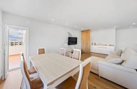 Fully refurbished 2 bedroom apartment, Good sun exposure in Portimão Fully refurbished 2 bedroom apartment, Good sun exposure in Portimão