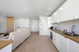 Fully refurbished 2 bedroom apartment, Good sun exposure in Portimão Fully refurbished 2 bedroom apartment, Good sun exposure in Portimão