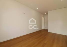 T1 Brand new || Top floor at Quinta da Portela T1 Brand new || Top floor at Quinta da Portela