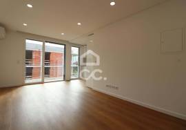 T1 Brand new || Top floor at Quinta da Portela T1 Brand new || Top floor at Quinta da Portela