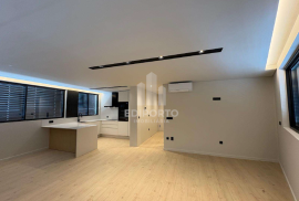 Bismark Building, 6 apartments T1 to T4, excellent areas and terraces, in Gondomar