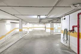 Estabelecimento Comercial em Funcionamento em Alcabideche